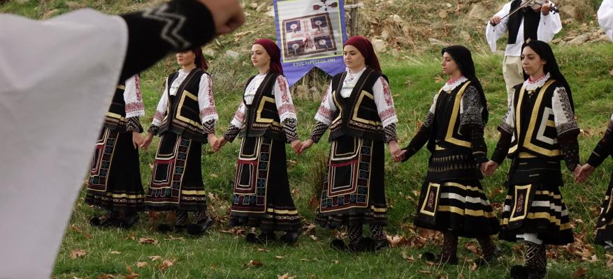 Διδασκαλία Σαρακατσάνικων Χορών και παρουσίαση στοιχείων της παράδοσης τους